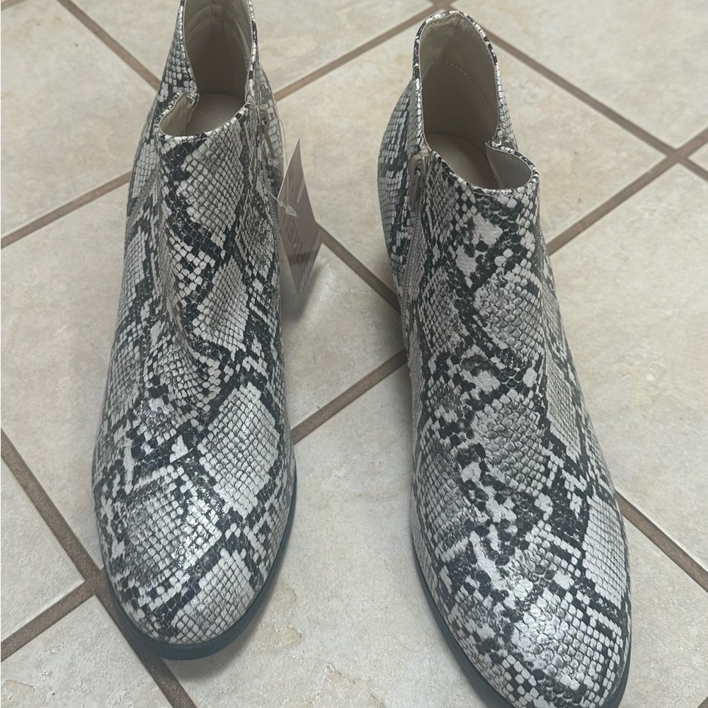 Elegant Snakeskin Ankle Booties